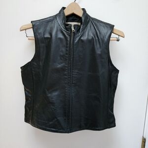 Apostrophe Leather Vest Black